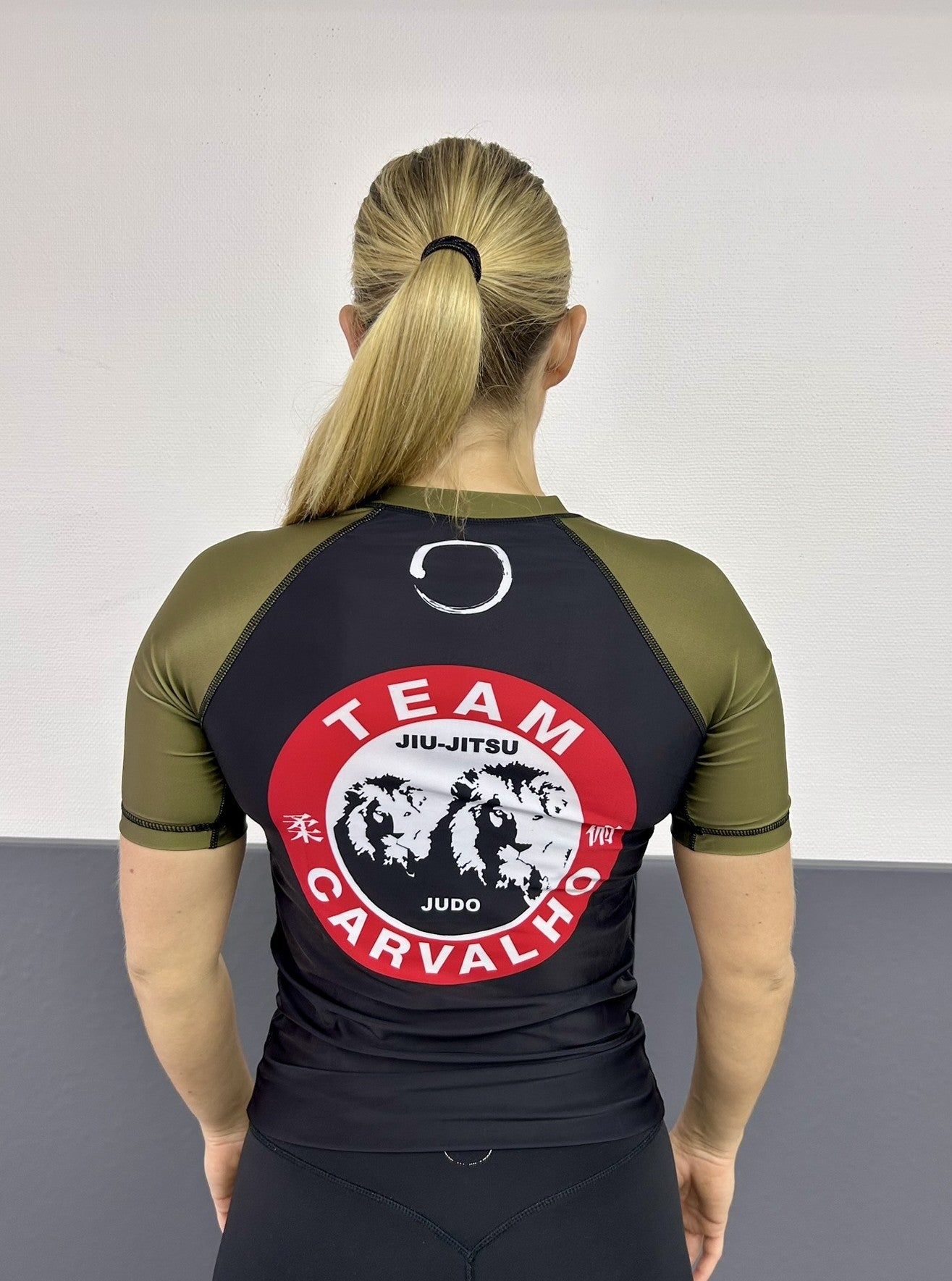 The Ganbaru Rash Guard (limited edition)